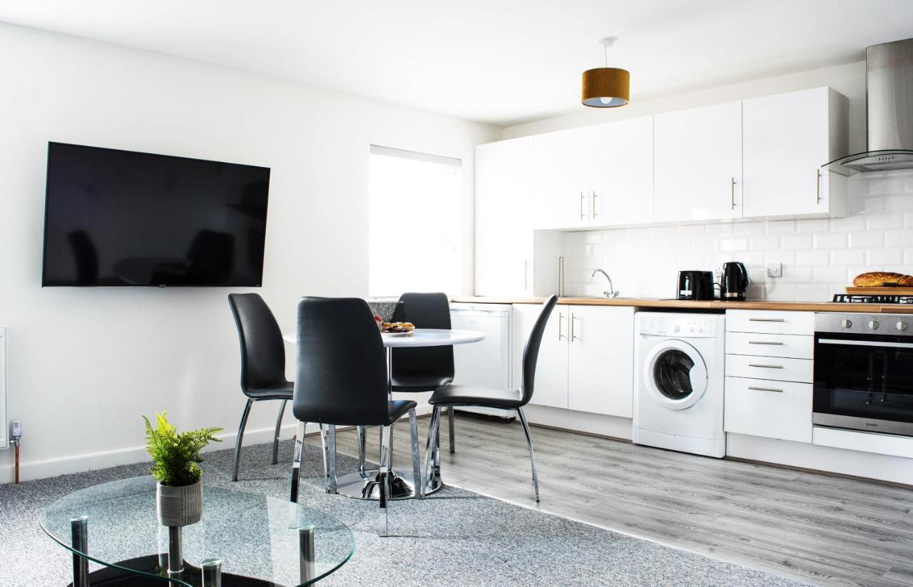 2 Bedroom Apartment Leamington Spa Hosted By Golden Key Lillington  Kültér fotó